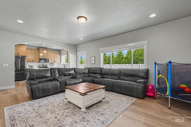 1628 W Whistleberry St, Middleton, ID 83644