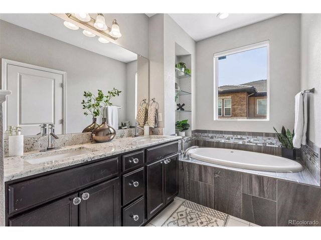 9050 E Caley Way, Englewood, CO 80111