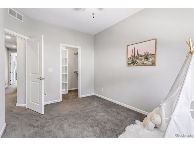 9050 E Caley Way, Englewood, CO 80111