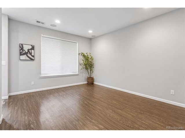 9050 E Caley Way, Englewood, CO 80111