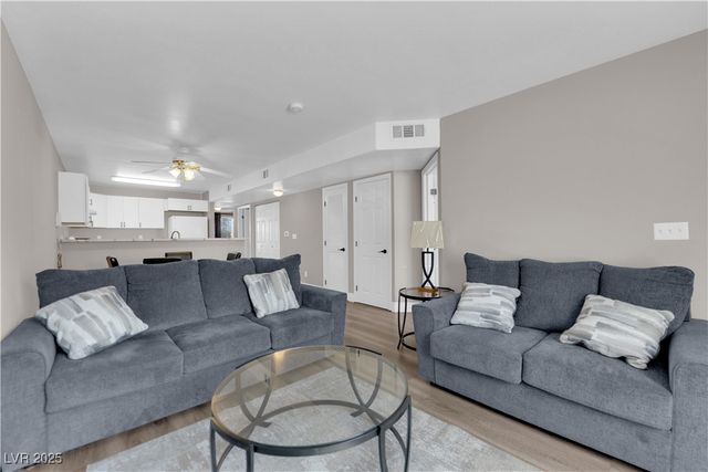 2110 Sleepy Court 2110, Las Vegas, NV 89106