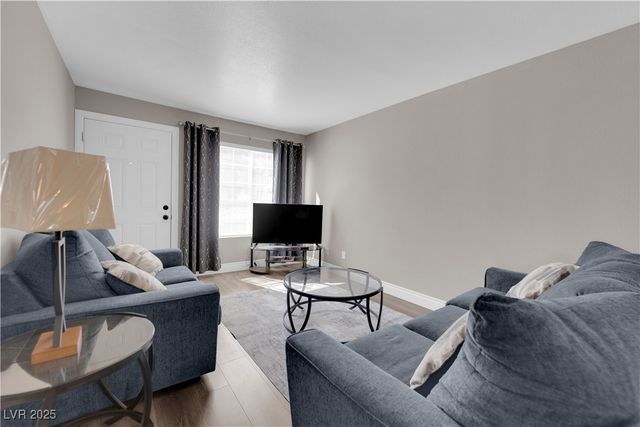 2110 Sleepy Court 2110, Las Vegas, NV 89106