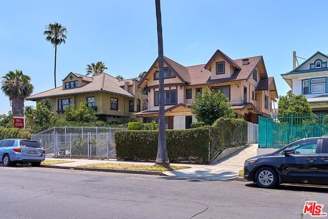 1041 Elden Avenue, Los Angeles, CA 90006