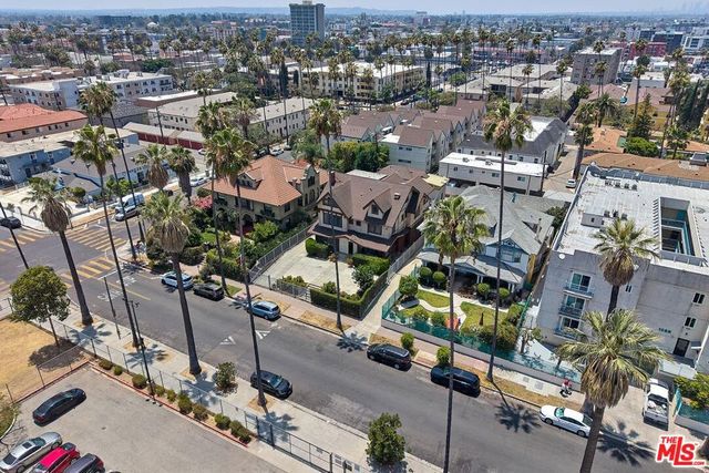 1041 Elden Avenue, Los Angeles, CA 90006
