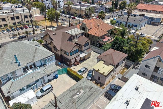 1041 Elden Avenue, Los Angeles, CA 90006