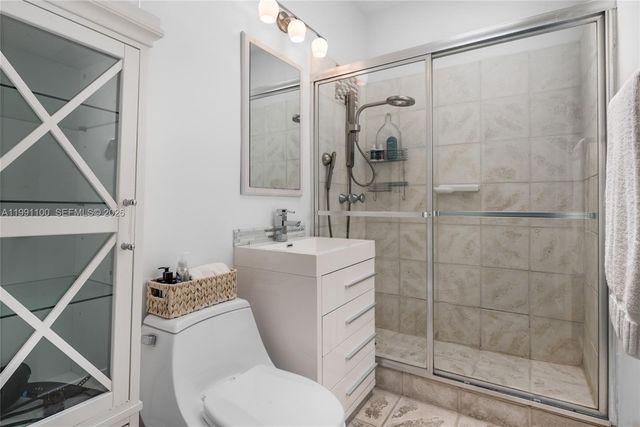 3620 Battersea Rd, Miami, FL 33133