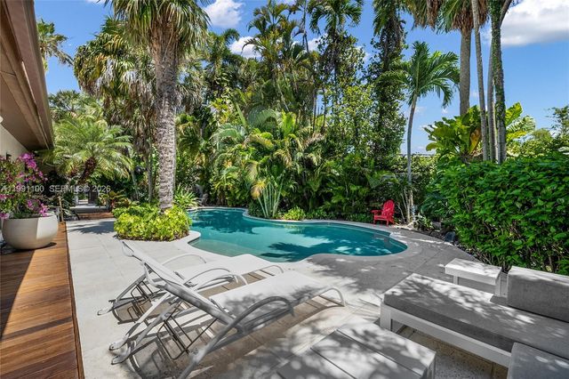 3620 Battersea Rd, Miami, FL 33133