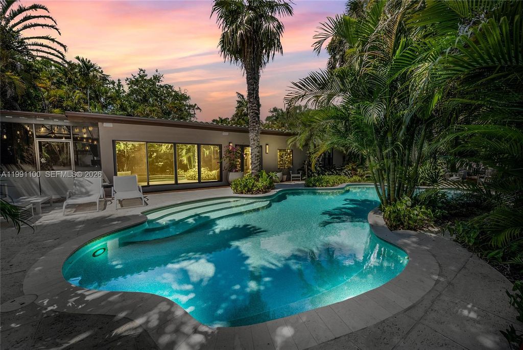 3620 Battersea Rd, Miami, FL 33133