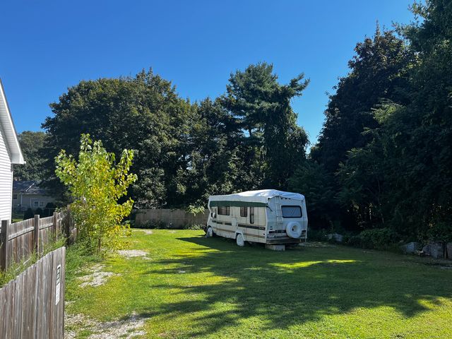 30 Margaret Street, New London, CT 06320