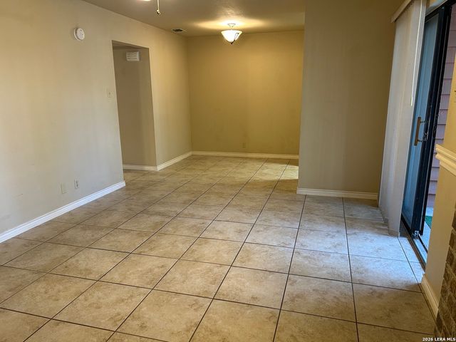 13018 Heimer Rd Apt 910, San Antonio, TX 78216