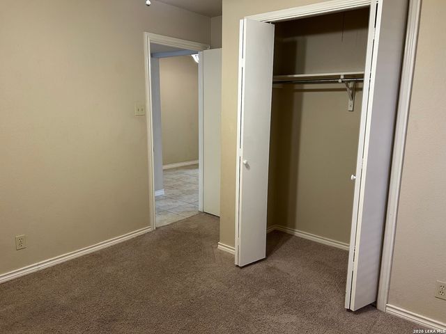 13018 Heimer Rd Apt 910, San Antonio, TX 78216