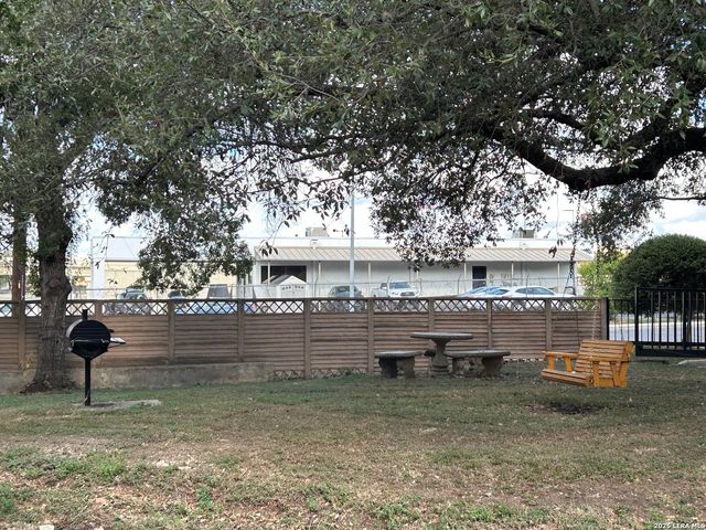 13018 Heimer Rd Apt 910, San Antonio, TX 78216