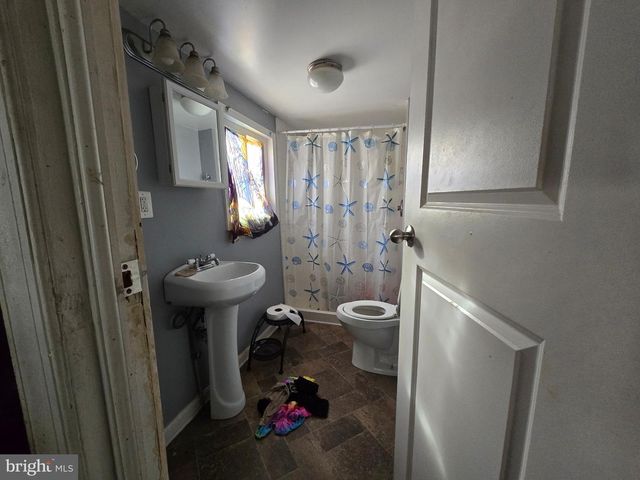 6909 FAIT AVE, Baltimore, MD 21224