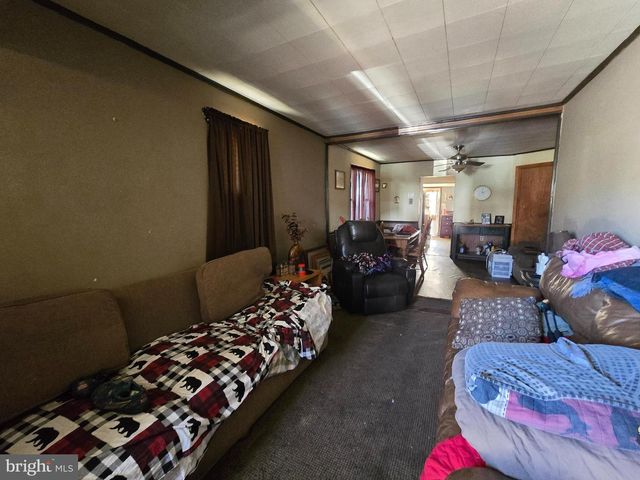 6909 FAIT AVE, Baltimore, MD 21224