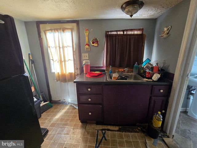 6909 FAIT AVE, Baltimore, MD 21224