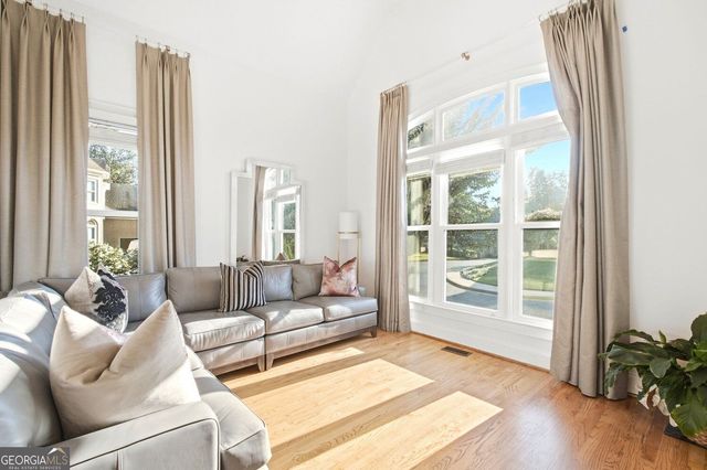 1250 Austin Glen Drive, Atlanta, GA 30338