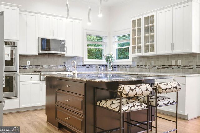 1250 Austin Glen Drive, Atlanta, GA 30338