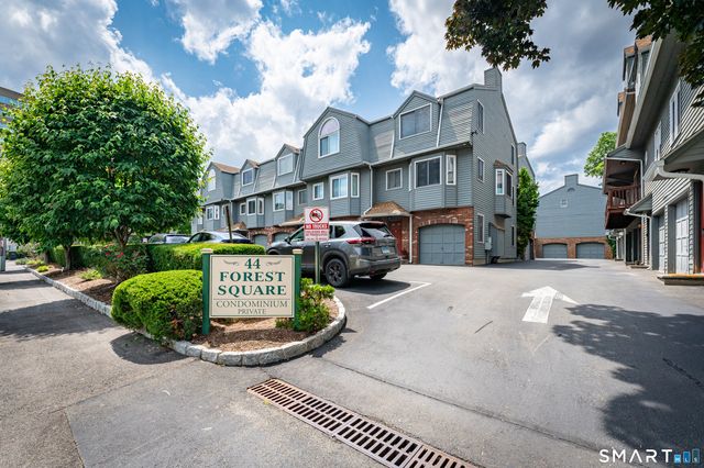 44 Pleasant Street 23, Stamford, CT 06901