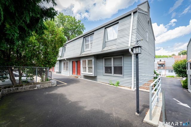 44 Pleasant Street 23, Stamford, CT 06901