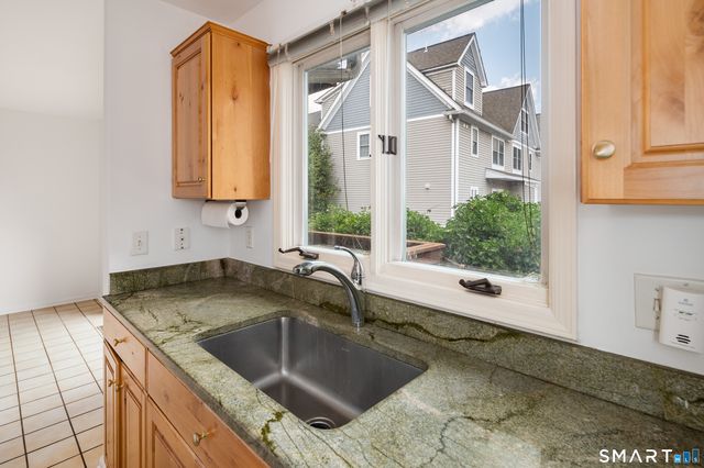 44 Pleasant Street 23, Stamford, CT 06901