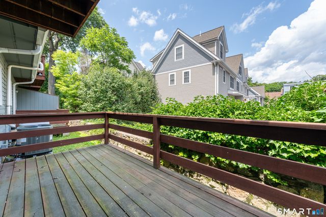44 Pleasant Street 23, Stamford, CT 06901