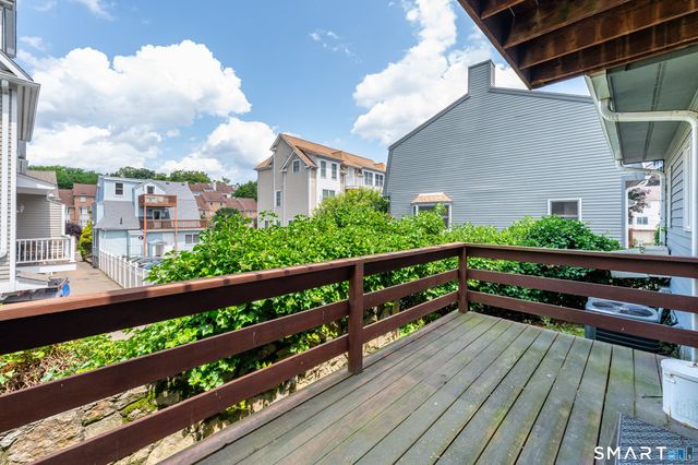 44 Pleasant Street 23, Stamford, CT 06901