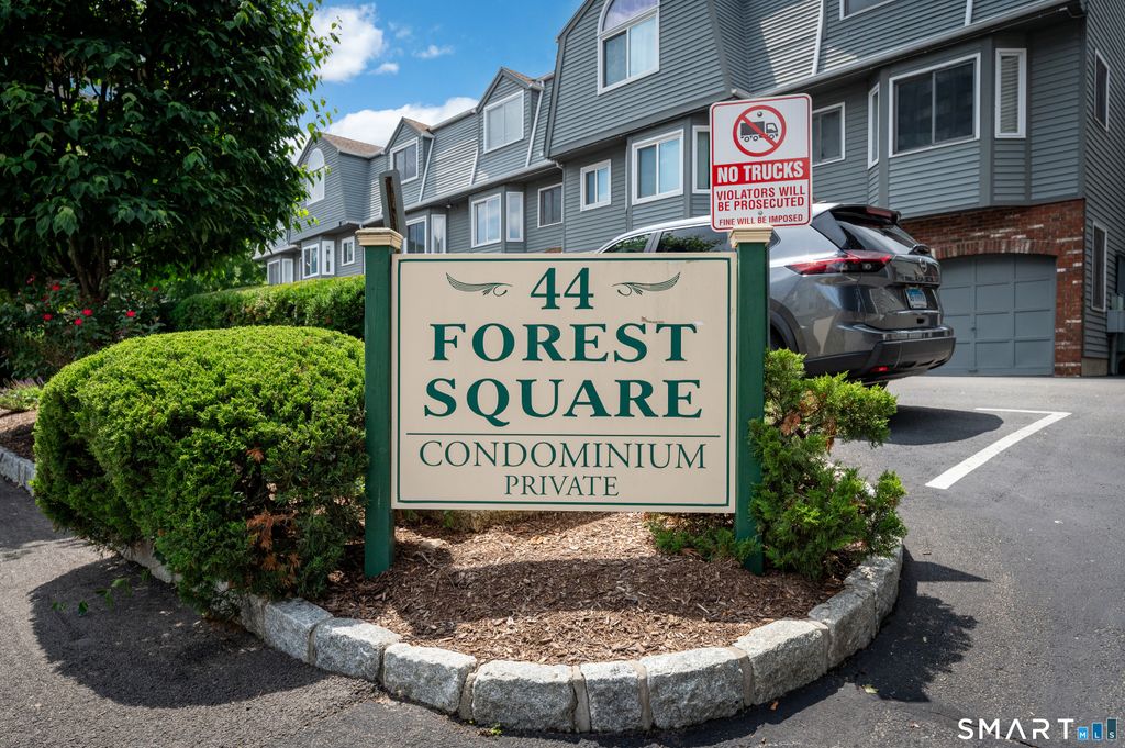 44 Pleasant Street 23, Stamford, CT 06901