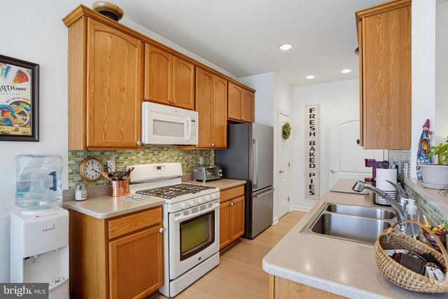 216 N RED HAVEN LN, Dover, DE 19901