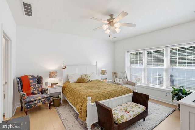 216 N RED HAVEN LN, Dover, DE 19901