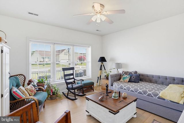 216 N RED HAVEN LN, Dover, DE 19901