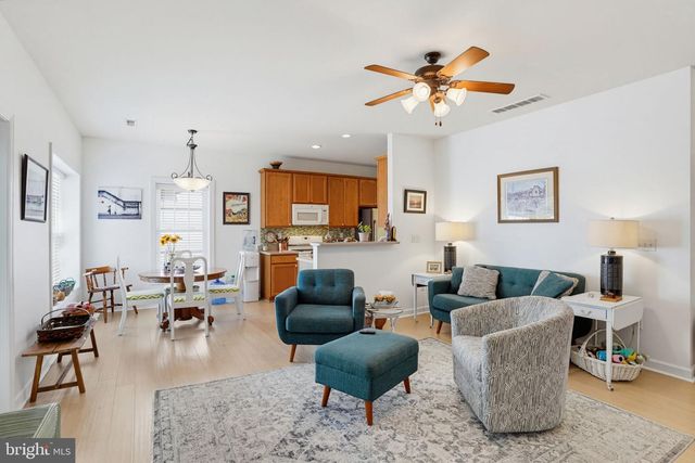 216 N RED HAVEN LN, Dover, DE 19901