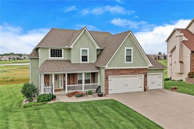 2204 Prairie Creek Drive, Kearney, MO 64060