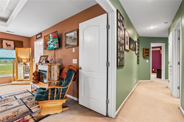 2204 Prairie Creek Drive, Kearney, MO 64060