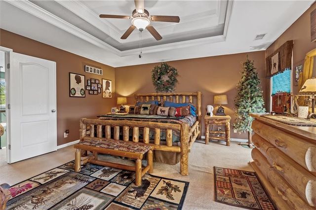 2204 Prairie Creek Drive, Kearney, MO 64060