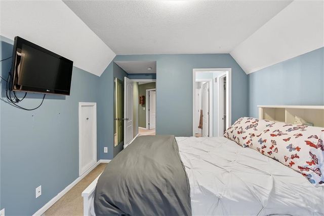 2204 Prairie Creek Drive, Kearney, MO 64060