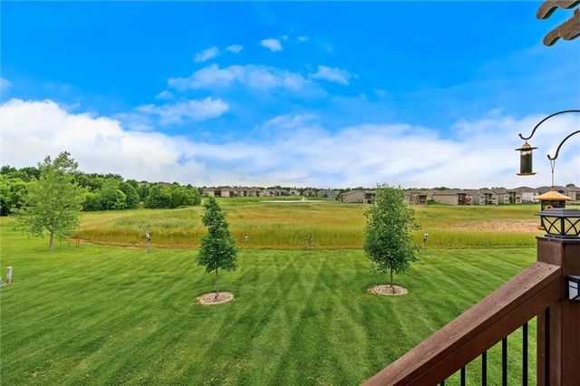 2204 Prairie Creek Drive, Kearney, MO 64060