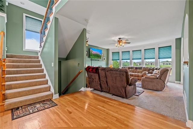 2204 Prairie Creek Drive, Kearney, MO 64060