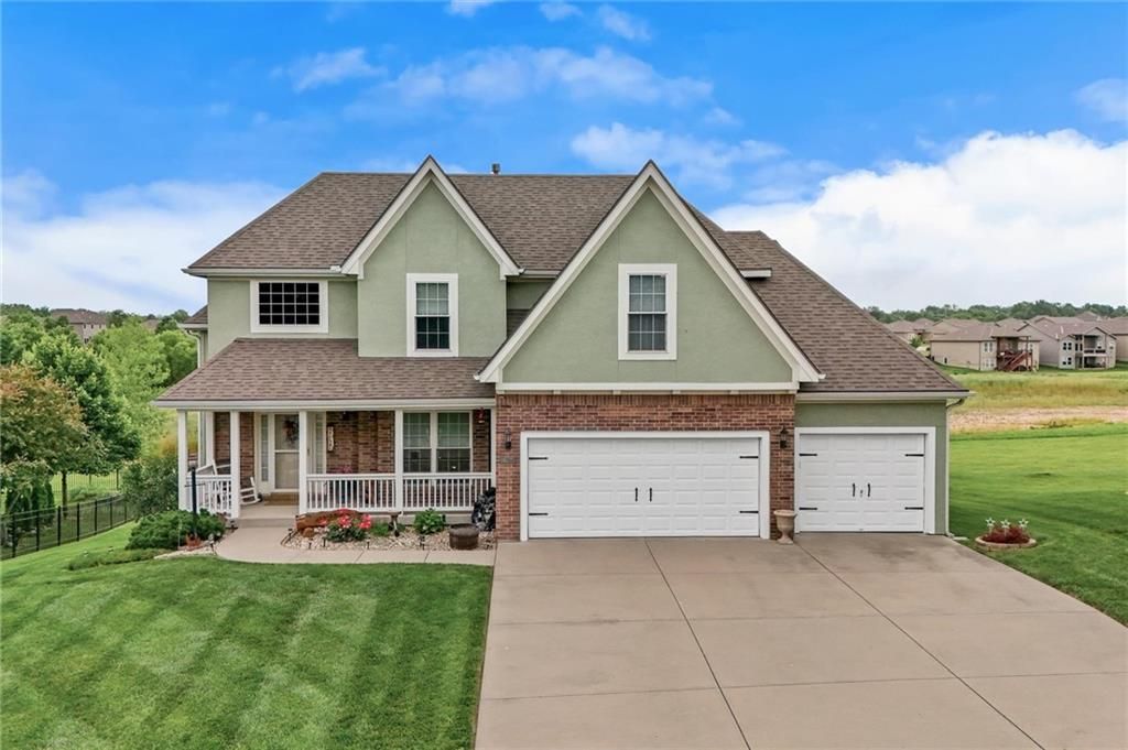 2204 Prairie Creek Drive, Kearney, MO 64060