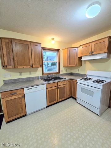 515 Bolivar, Medina, OH 44256
