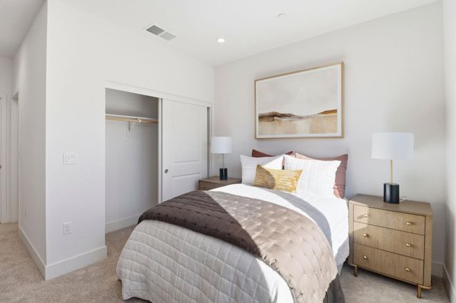 1129 Esther Court, Palo Alto, CA 94303