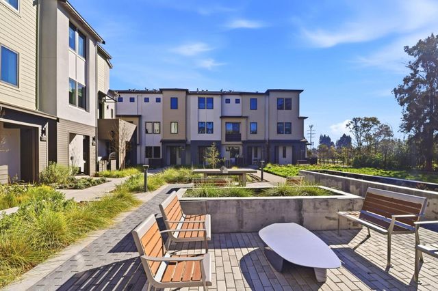 1129 Esther Court, Palo Alto, CA 94303