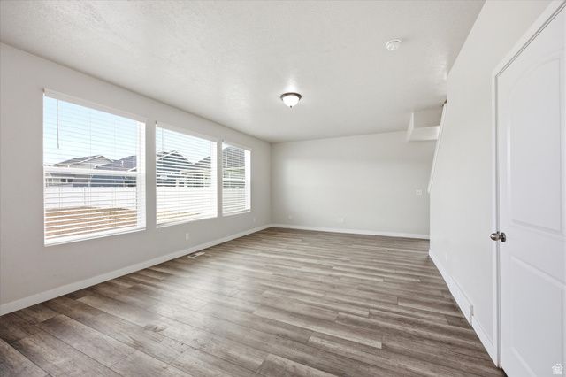 1756 E SEABISCUIT CT, Eagle Mountain, UT 84005