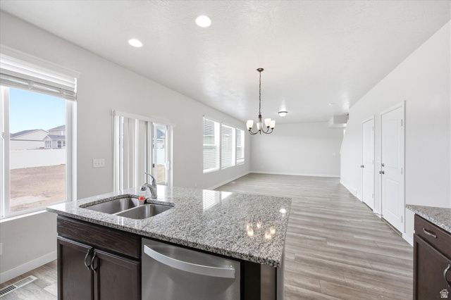 1756 E SEABISCUIT CT, Eagle Mountain, UT 84005