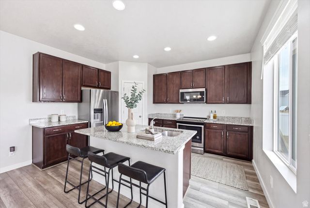 1756 E SEABISCUIT CT, Eagle Mountain, UT 84005