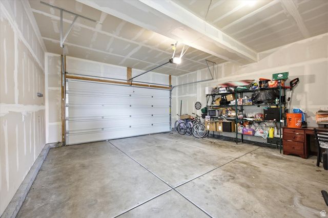 1756 E SEABISCUIT CT, Eagle Mountain, UT 84005