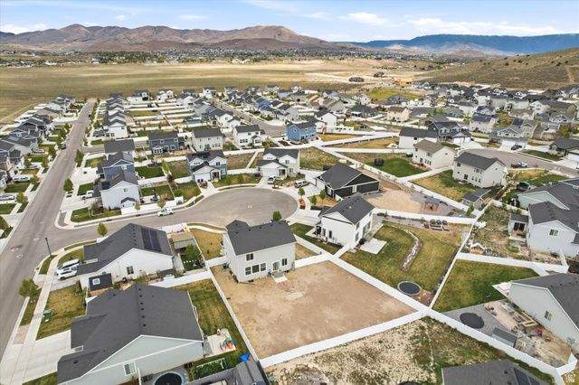 1756 E SEABISCUIT CT, Eagle Mountain, UT 84005