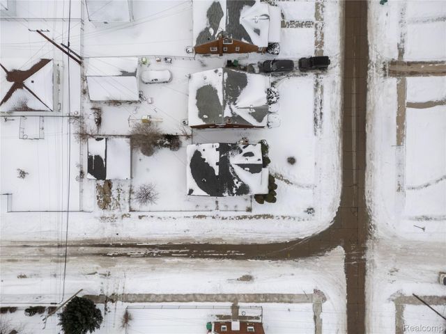 15162 Sprenger Avenue, Eastpointe, MI 48021