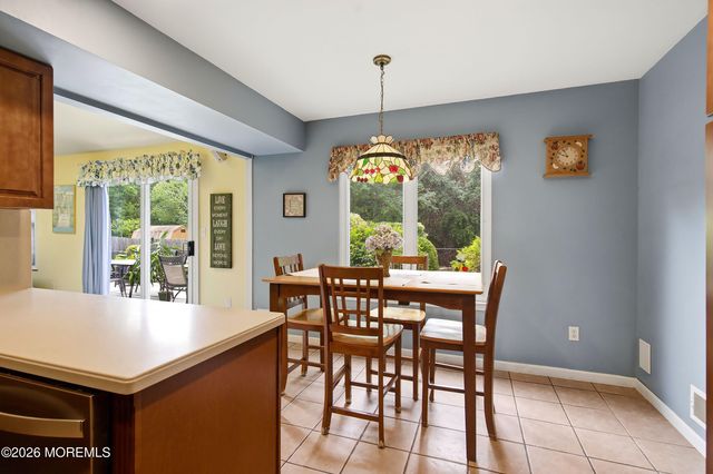 18 Markwood Drive, Howell, NJ 07731