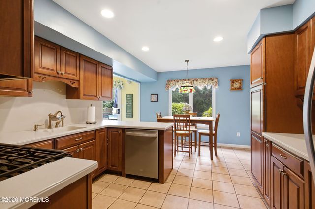 18 Markwood Drive, Howell, NJ 07731