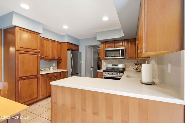 18 Markwood Drive, Howell, NJ 07731